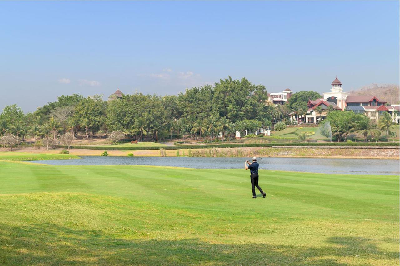 Springfield Village Golf & Spa Cha-Am Dış mekan fotoğraf